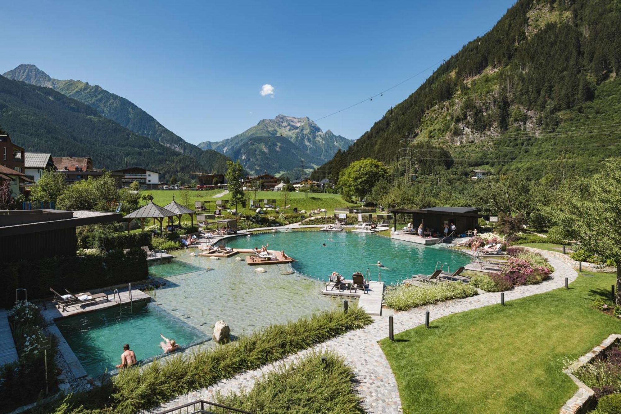 Neuhaus Zillertal Resort Mayrhofen Exterior foto